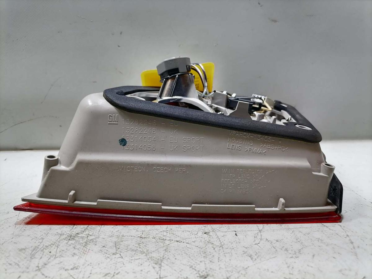 Opel Astra J original R&uuml;cklicht R&uuml;ckleuchte Schlussleuchte innen links Kombi Bj.2013